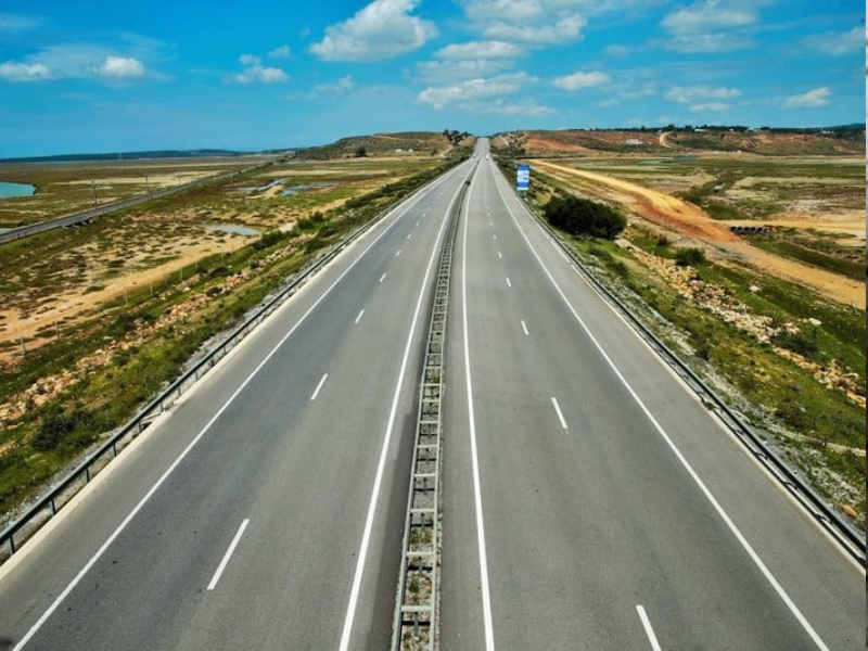 طريق سيار جديد يربط مراكش بفاس: مشروع ضخم قبل كأس العالم 2030 طريق سيار جديد يربط مراكش بفاس: مشروع ضخم قبل كأس العالم 2030