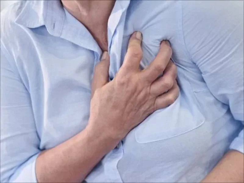 ضيق التنفس: الأسباب، الأعراض، وطرق التعامل ضيق التنفس: الأسباب، الأعراض، وطرق التعامل