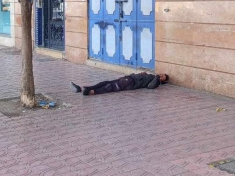 ٍظاهرة المختلين والمنحرفين في محيط مركب الأطلسي بباب دكالة: معاناة يومية للساكنة ٍظاهرة المختلين والمنحرفين في محيط مركب الأطلسي بباب دكالة: معاناة يومية للساكنة