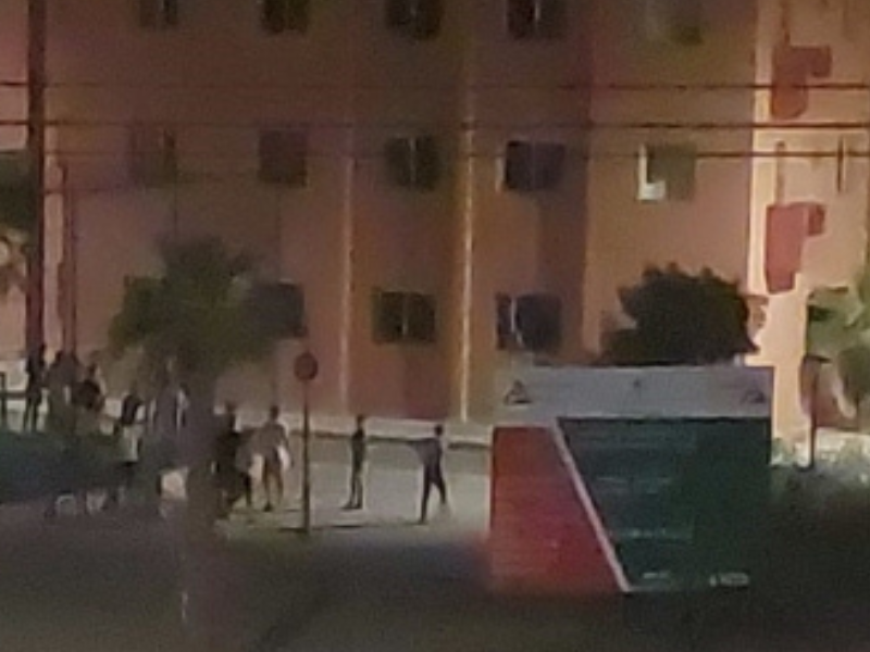 معاناة ساكنة مراكش مع الفوضى في ملاعب القرب معاناة ساكنة مراكش مع الفوضى في ملاعب القرب