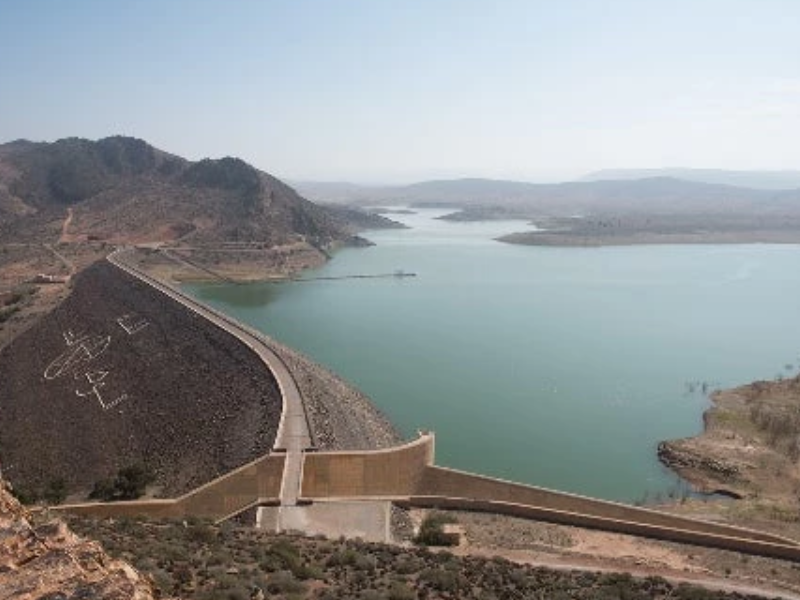 أزمة الماء في المغرب : حين يكشف العطش حدود نموذج تنموي منهك أزمة الماء في المغرب : حين يكشف العطش حدود نموذج تنموي منهك