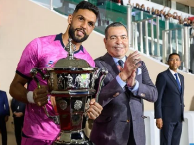 صاحب السمو الأمير مولاي رشيد يترأس نهائي كأس العرش بفاس وأولمبيك آسفي يتوج باللقب  صاحب السمو الأمير مولاي رشيد يترأس نهائي كأس العرش بفاس وأولمبيك آسفي يتوج باللقب