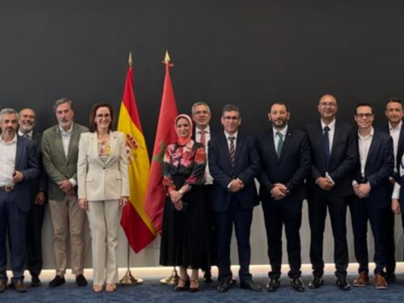 المغرب وإسبانيا يتفقان على تعزيز التعاون في النقل الطرقي وزيادة رخص السفر المغرب وإسبانيا يتفقان على تعزيز التعاون في النقل الطرقي وزيادة رخص السفر