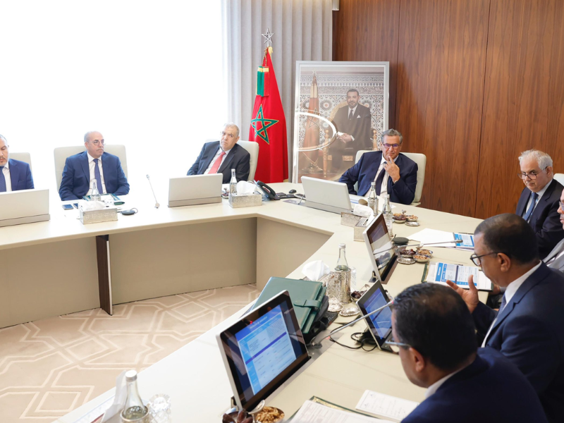 أخنوش يقود تعبئة وزارية لتسريع تنفيذ برنامج الماء وسط ضغوط الصيف وندرة الموارد أخنوش يقود تعبئة وزارية لتسريع تنفيذ برنامج الماء وسط ضغوط الصيف وندرة الموارد