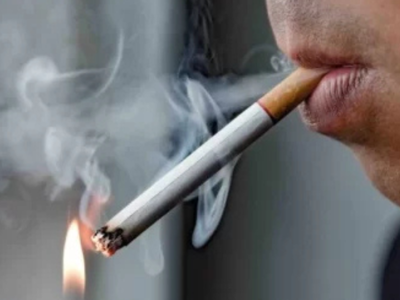 التدخين في الطقس الحار: خطر مضاعف على الصحة
