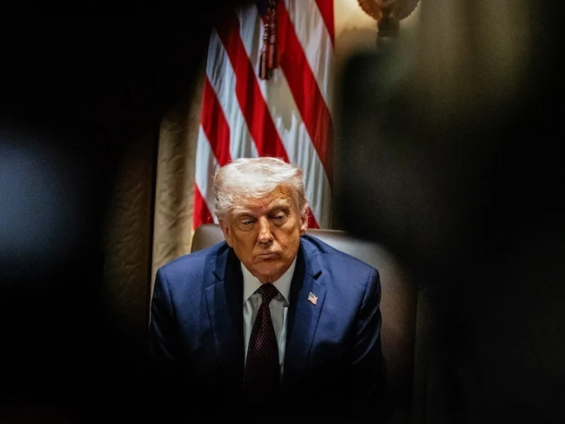 البيت الأبيض يطمئن على صحة ترامب بعد تشخيصه بقصور وريدي مزمن البيت الأبيض يطمئن على صحة ترامب بعد تشخيصه بقصور وريدي مزمن