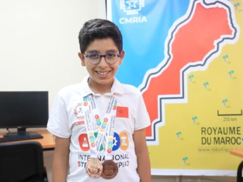 الطفل المغربي آدم غيادي يُتوَّج بالمركز الثاني في أولمبياد البرمجة ببرشلونة الطفل المغربي آدم غيادي يُتوَّج بالمركز الثاني في أولمبياد البرمجة ببرشلونة