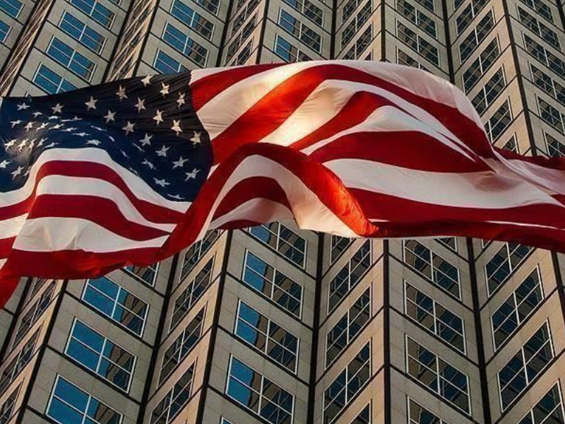 حلم الهجرة على المحك: فائزون بقرعة أمريكا 2025 يواجهون التأخير والضبابية في قنصلية الدار البيضاء