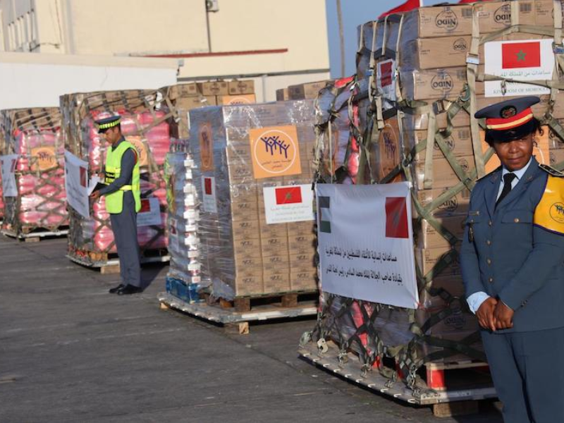 جلالة الملك يامر بإرسال 180 طنًا من المساعدات الغذائية والطبية إلى قطاع غزة جلالة الملك يامر بإرسال 180 طنًا من المساعدات الغذائية والطبية إلى قطاع غزة