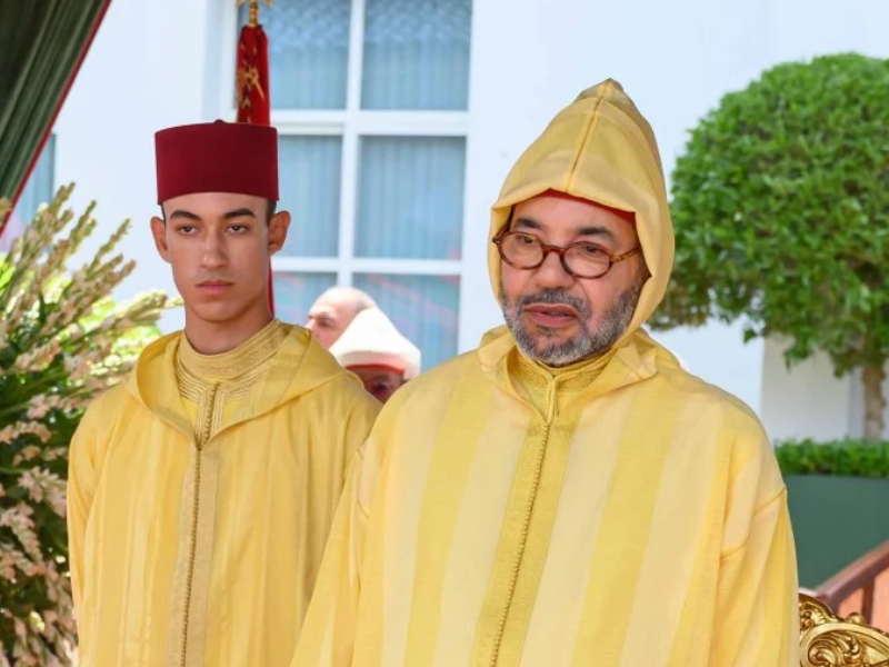 الملك محمد السادس يترأس حفل أداء القسم ويُطلق على الفوج اسم "السلطان المنصور الذهبي" الملك محمد السادس يترأس حفل أداء القسم ويُطلق على الفوج اسم "السلطان المنصور الذهبي"