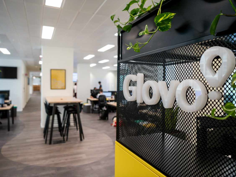 Glovo تنهي جدل الاحتكار باتفاق رسمي مع مجلس المنافسة المغربي