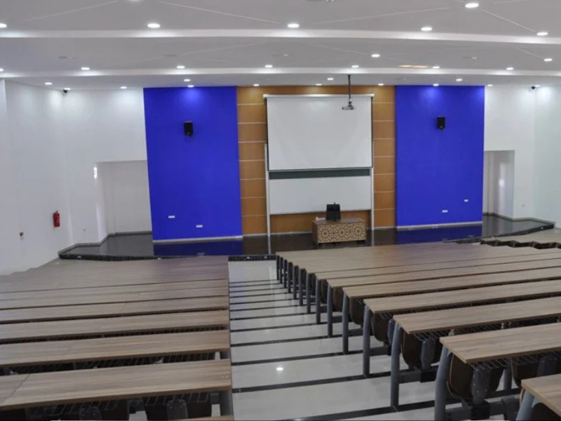 جدل حول تعميم التوقيت الميسر للموظفين في الجامعات المغربية جدل حول تعميم التوقيت الميسر للموظفين في الجامعات المغربية