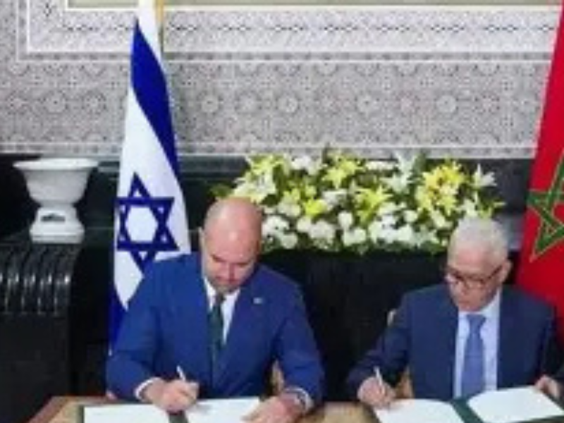 جمعية الصداقة المغربية الإسرائيلية تندد بإساءة “لوموند” لجلالة الملك