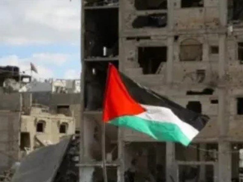 اليوم الـ695 من العدوان على غزة: عشرات الشهداء والضغط الدولي يتصاعد