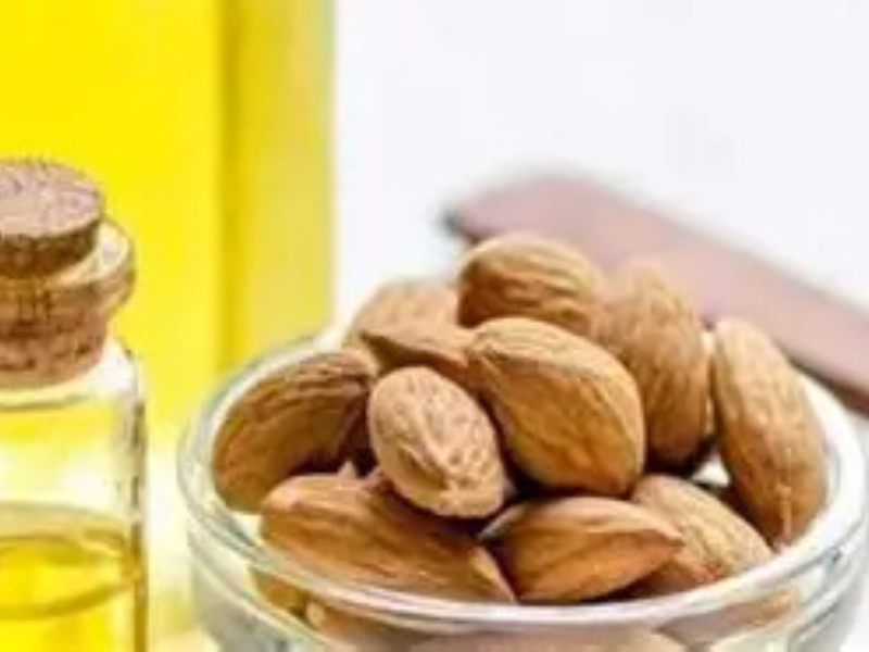لبشرة شابة وصافية: أبرز فوائد زيت اللوز للبشرة