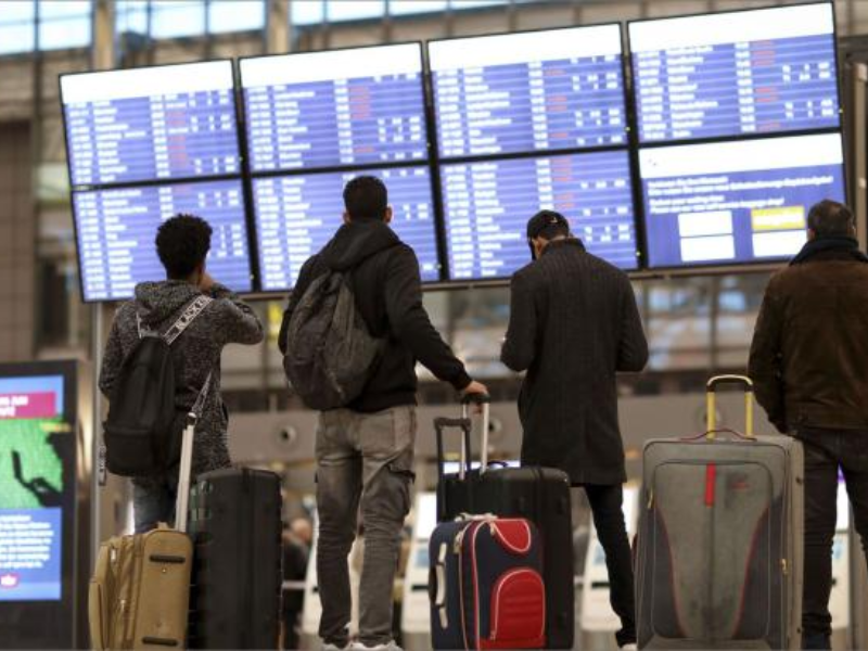 هجرة الأدمغة تهدد مستقبل الشغل بالمغرب.. والمهاجرون الأفارقة لن يعوضوا الفراغ