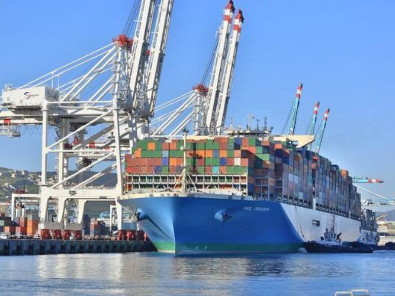 تراجع التجارة الخارجية للمغرب في الربع الثاني.. الواردات تنخفض بـ5.7% والصادرات بـ0.8%