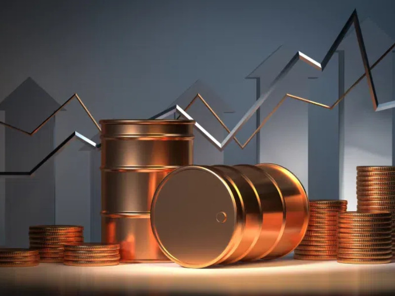 النفط يتعافى بعد ثلاثة أيام من الخسائر.. وتوقعات بزيادة إنتاج “أوبك+” تحد من المكاسب
