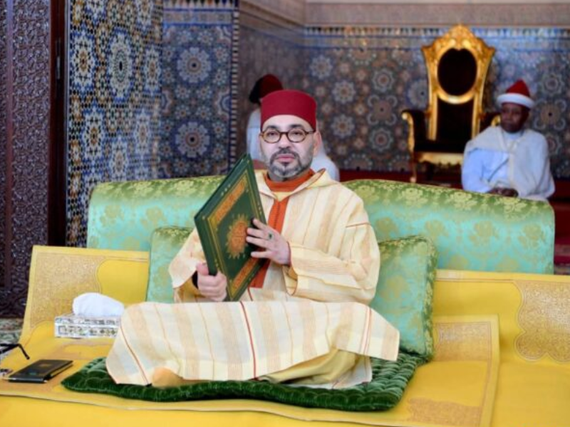 الملك محمد السادس يترأس الحفل الديني للذكرى 27 لوفاة الملك الحسن الثاني بالرباط