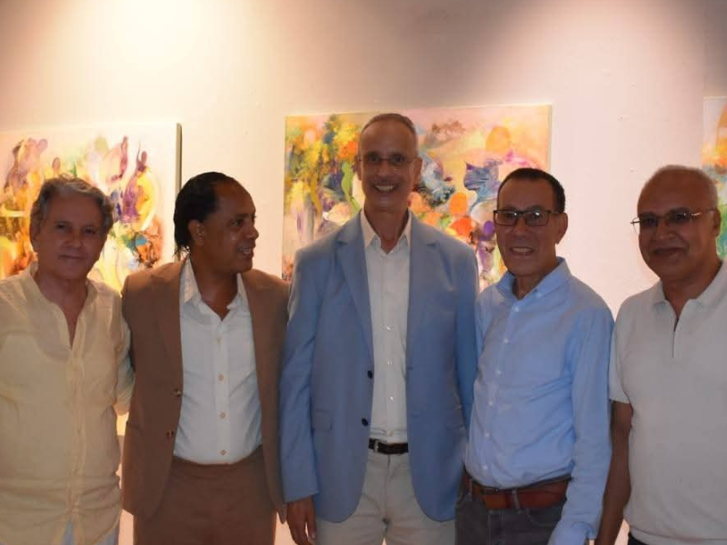 افتتاح متميز لمعرض الفنان المنصوري الادريسي برواق باب الرواح افتتاح متميز لمعرض الفنان المنصوري الادريسي برواق باب الرواح