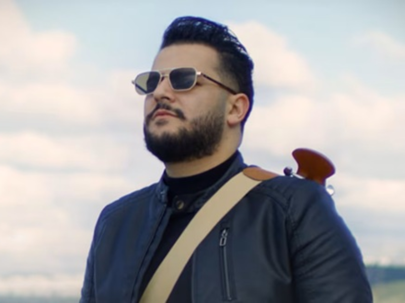 عثمان بلبل يطلق أغنيته الجديدة "مجنون" ويواصل تألقه في الساحة الغنائية المغربية عثمان بلبل يطلق أغنيته الجديدة "مجنون" ويواصل تألقه في الساحة الغنائية المغربية