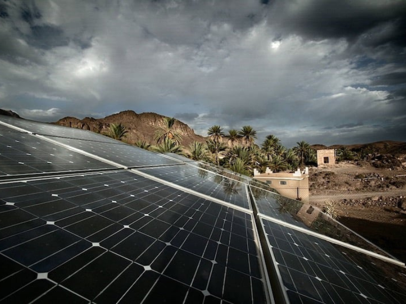 الانتقال العادل للطاقة في الشرق الأوسط وشمال إفريقيا: ضرورة وجودية وفرصة للتغيير