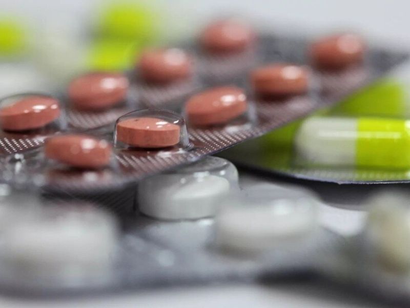 حبوب صينية ثورية تعد بإطالة العمر إلى 120 سنة.. ابتكار طبي يثير الجدل