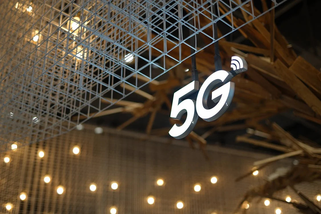 5G : أي شركة اتصالات مغربية تتصدر من حيث الجودة مقابل السعر؟