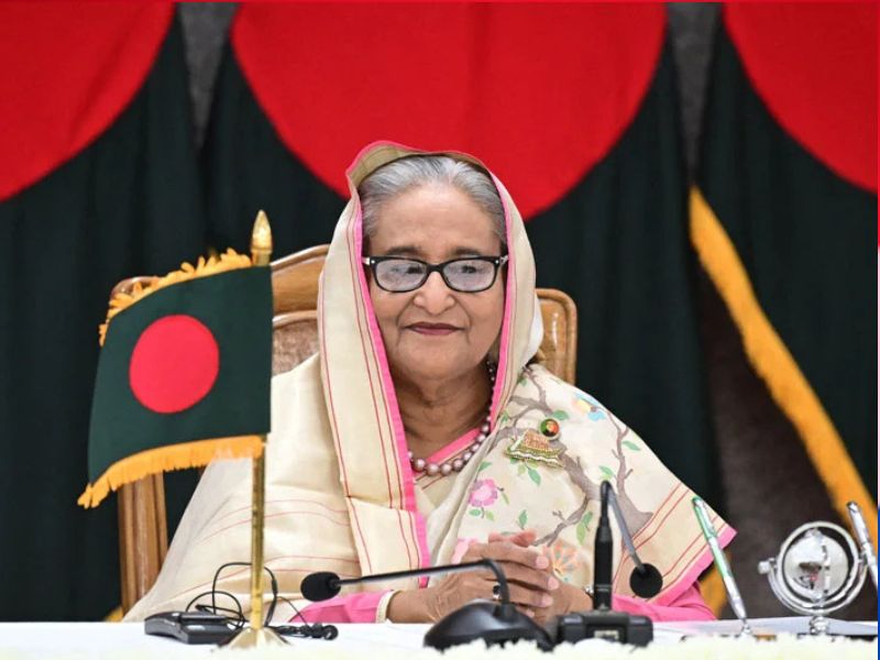 محاكمة صورية وحكم غيابيا.. الشيخة حسينة في مواجهة القضاء