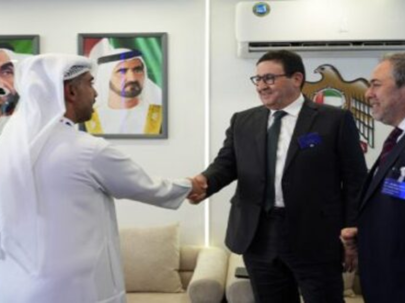المغرب والإمارات يعززان التعاون في الطيران المدني خلال معرض دبي للطيران