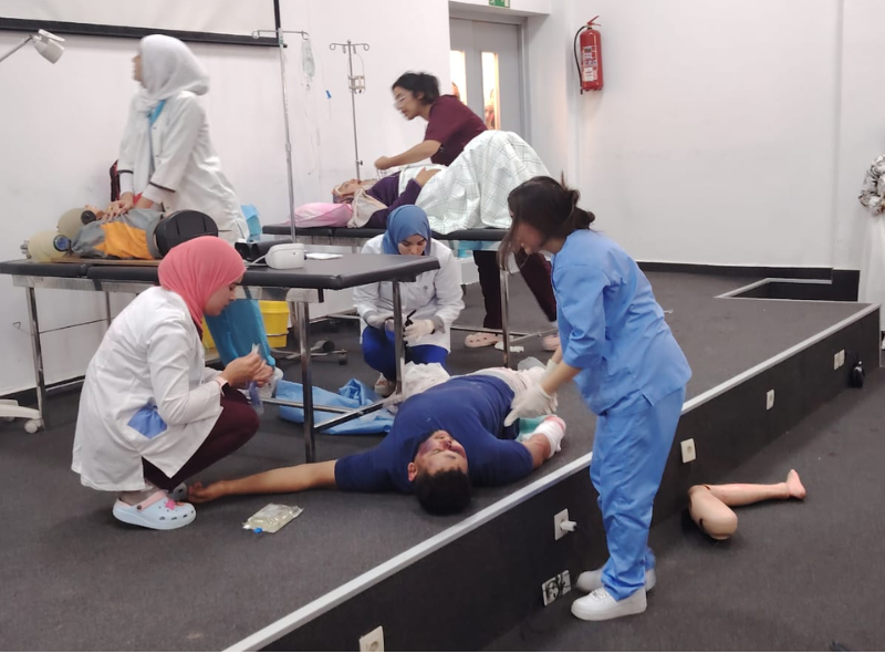 وزارة الصحة تشرع في دراسة تعويضات لطلبة المهن التمريضية خلال التداريب الميدانية