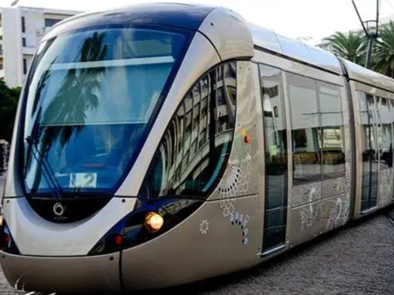 وفاة رضيع داخل الطرامواي تعيد فتح ملف خصاص أطباء التوليد بمستشفى مولاي عبد الله بسلا