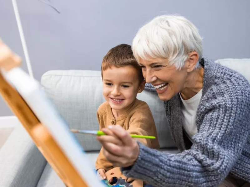 الجدات والأجداد: كنوز الحكمة وخزانات الخبرة للأطفال