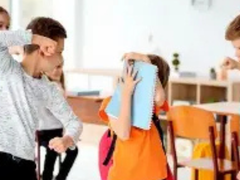 أساليب مواجهة التنمر والعنف الأسري: حماية النفس وبناء الثقة