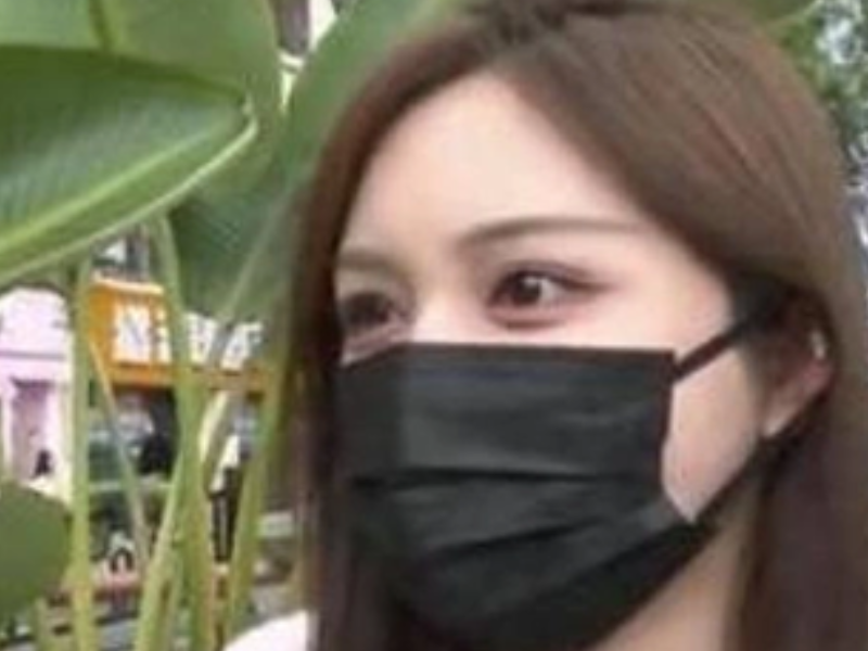 زوجة تصرف مدخرات زوجها البالغة 140 ألف دولار على عمليات تجميل باهظة