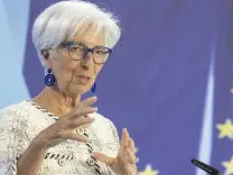 كريستين لاغارد تحذر: أوروبا تواجه مخاطر التراجع في مجال الذكاء الاصطناعي