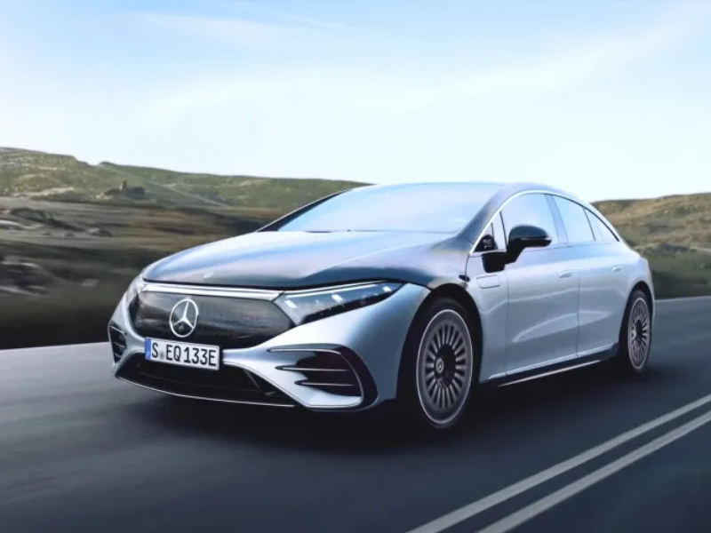 مرسيدس بنز تتعاون مع غوغل لتطوير القيادة الذكية وميزات الترفيه في سياراتها