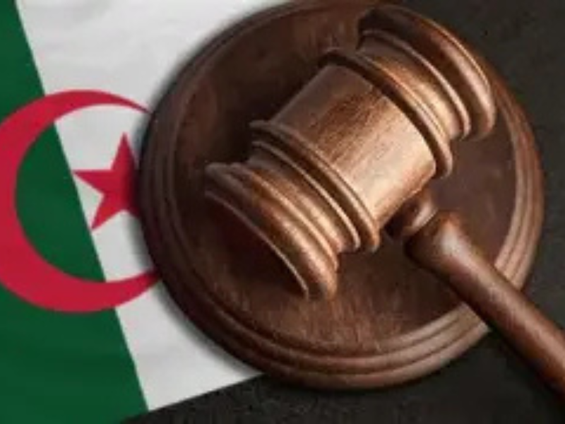 محكوم عليه في الجزائر بـ7 سنوات سجناً: الصحافي الفرنسي غليز يمثل أمام محكمة الاستئناف