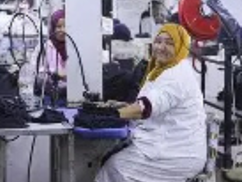 جاذبية المغرب في صناعة الملابس تقلق شركات بلغارية