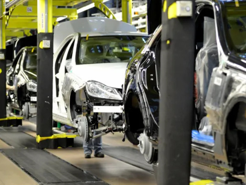 قيود الصين على المعادن النادرة تهدد صناعات السيارات العالمية