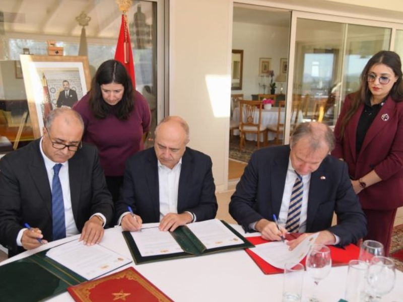 المغرب يرسخ دوره الريادي بدبلوماسية المتوسط عبر “إعلان أثينا للتقارب”