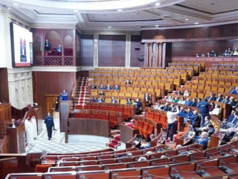 غياب النواب البرلمانيين يثير جدلاً حول تفعيل المساءلة والتشريع الرادع