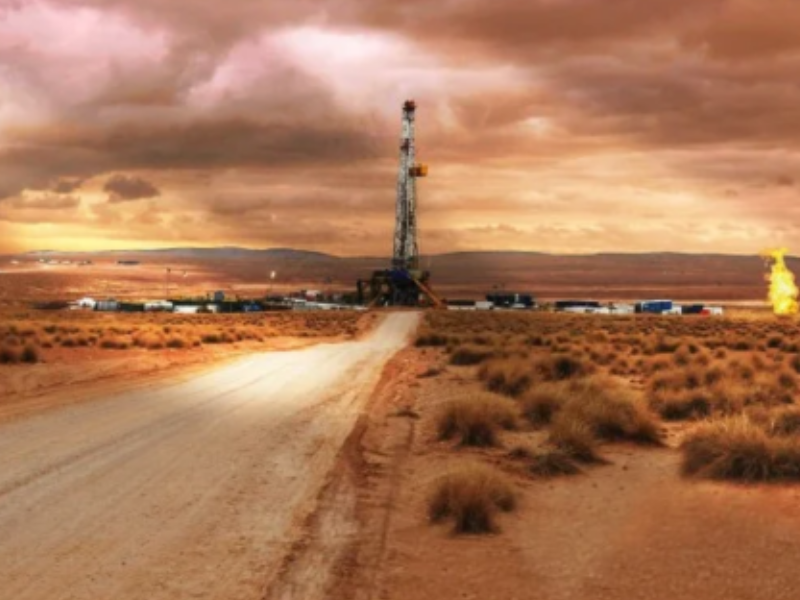 مشروع الغاز المسال في تندرارة يدخل مرحلة التشغيل التجريبي وسط ترقّب لمسار الإنتاج الأولي