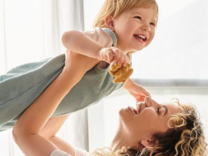 سر تربية الأطفال السعداء: السماح لهم بالشعور بالحزن