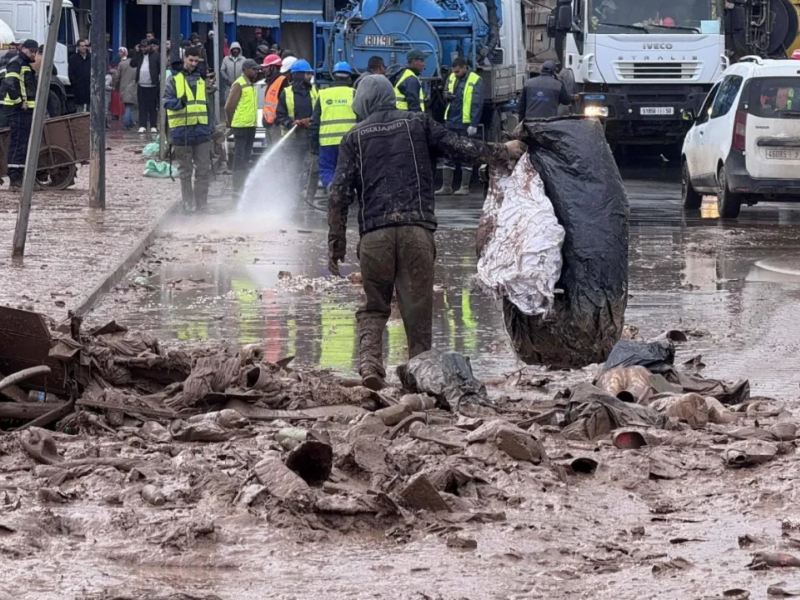 بعد التساقطات الاستثنائية.. تدخلات مكثفة لمعالجة اختناق الصرف الصحي بآسفي