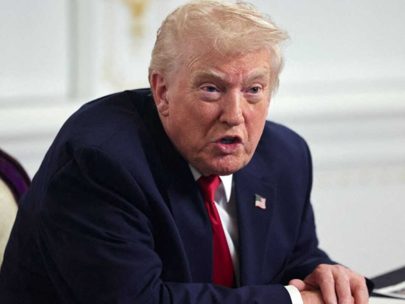 ترامب يوسع حظر السفر إلى الولايات المتحدة ليشمل سبع دول إضافية