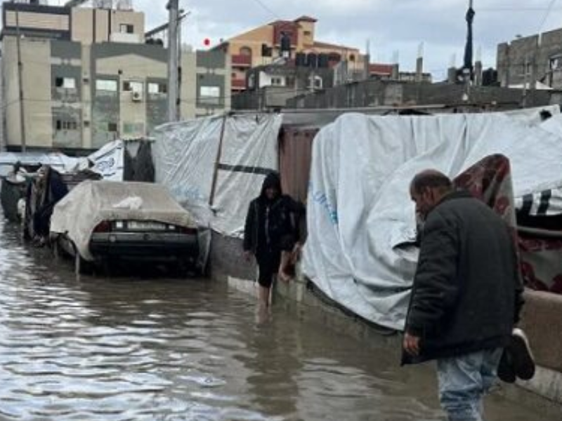 غارات جديدة على جنوب غزة وسط خروقات متواصلة لاتفاق وقف إطلاق النار وتحركات سياسية نحو المرحلة الثانية