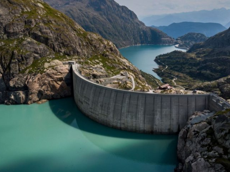 معدل ملء السدود بالمملكة يقارب 33 في المئة وسط استمرار العجز المائي