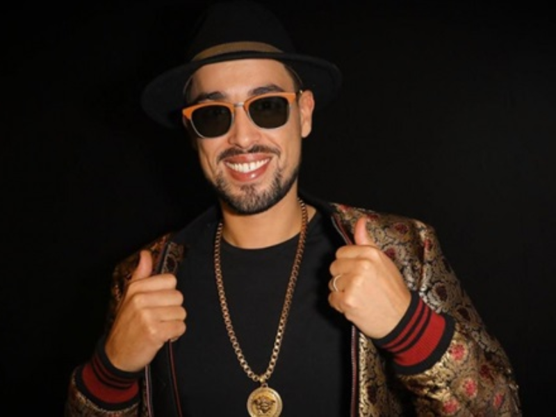 لارتيست" يعلن اعتزال الغناء للمرة الثانية ويثير جدلاً واسعاً