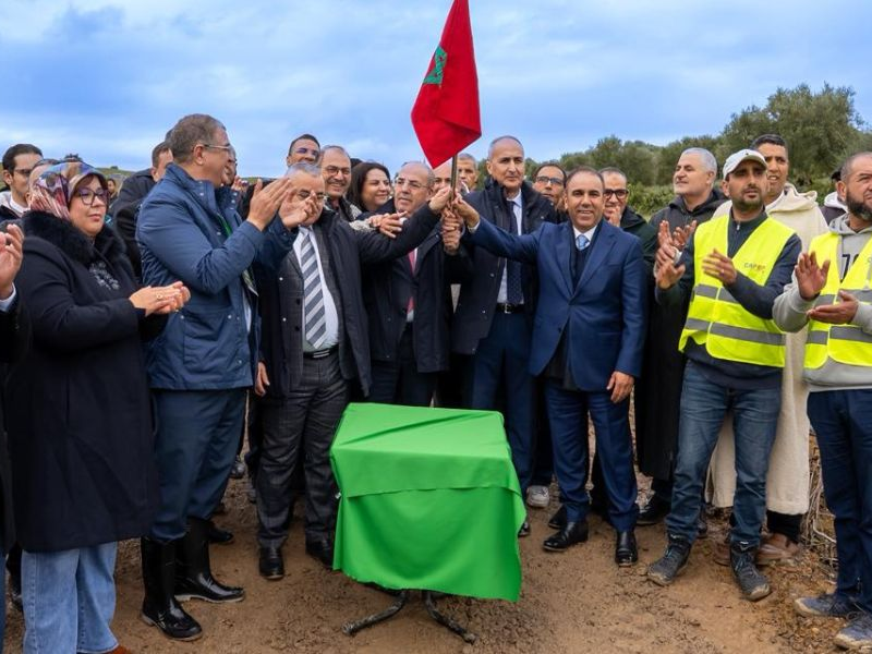 البواري يفتتح الدورة الثالثة للمعرض الوطني للزيتون بوزان ويطلق مشاريع هيدروفلاحية بـ1,2 مليار درهم